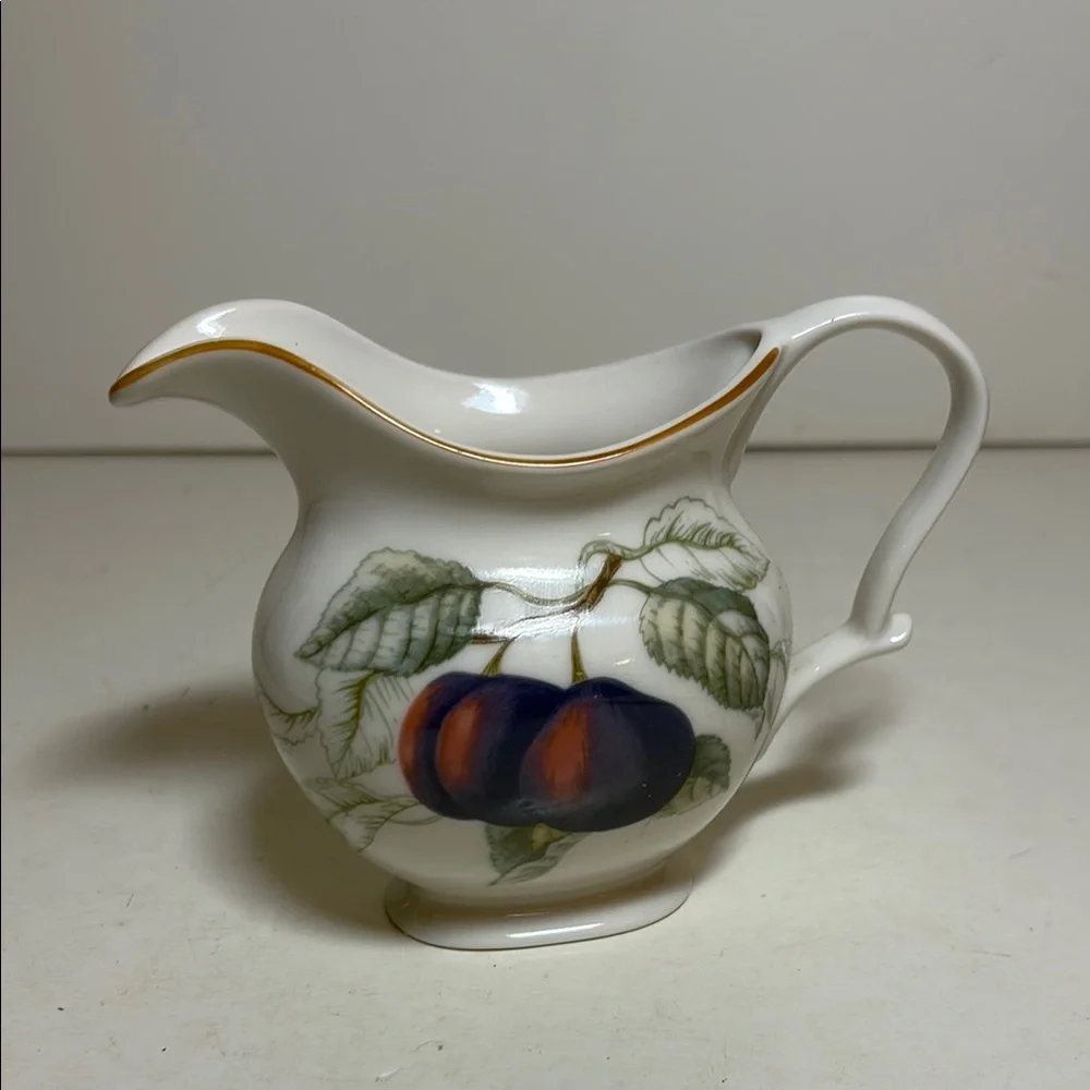 Charter Club Summer Grove Fruit Design Teapot and Creamer Set Vintage 1990’s